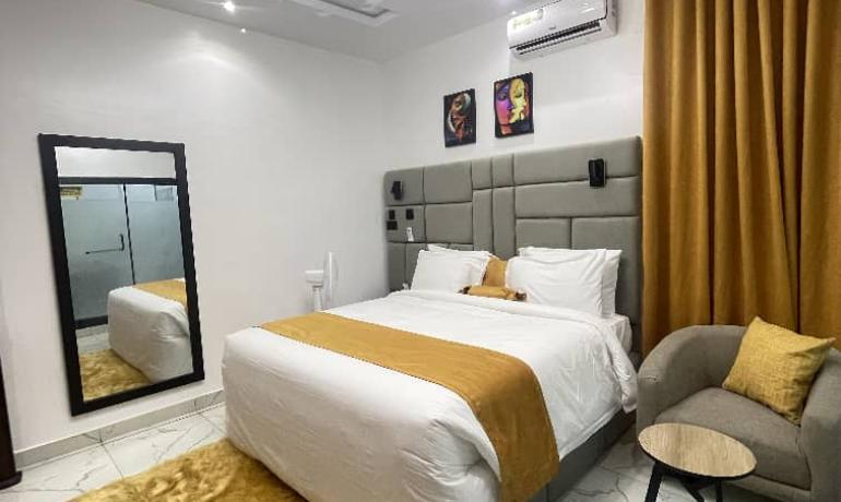 Room 208 Standard Deluxe