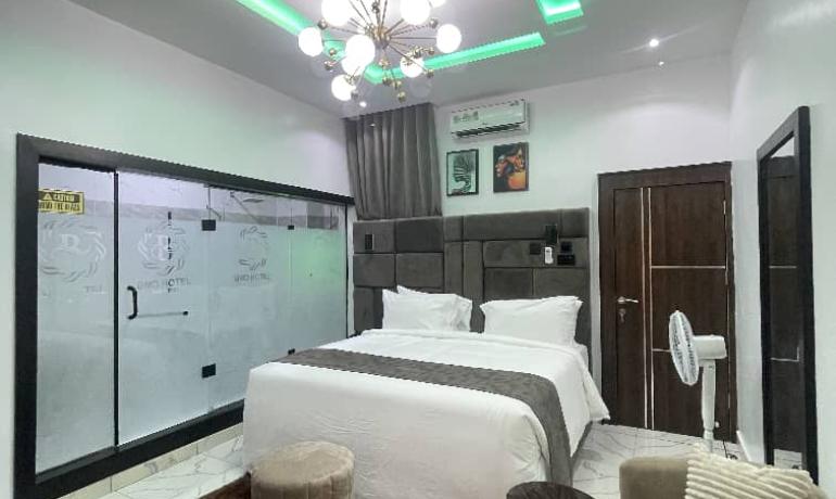 Room 313 Executive Deluxe